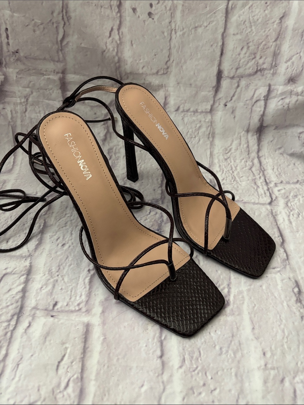 🔵”NWOT” Deep CHOCOLATE Strappy Lace-Up High Heel Sandals - Black